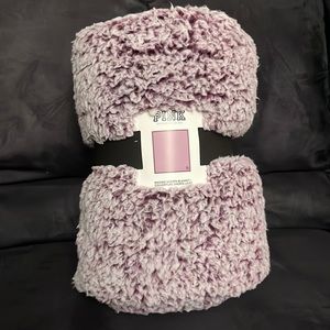 NWT Maroon Pink “Washed” Sherpa Blanket